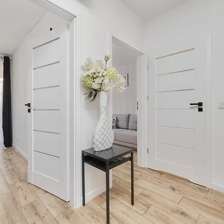 Chique For A Big Family With 2 Parking Spaces By Renters