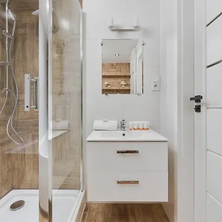 Chique For A Big Family With 2 Parking Spaces By Renters Appartement *