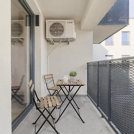 Appartement Chique For A Big Family With 2 Parking Spaces By Renters